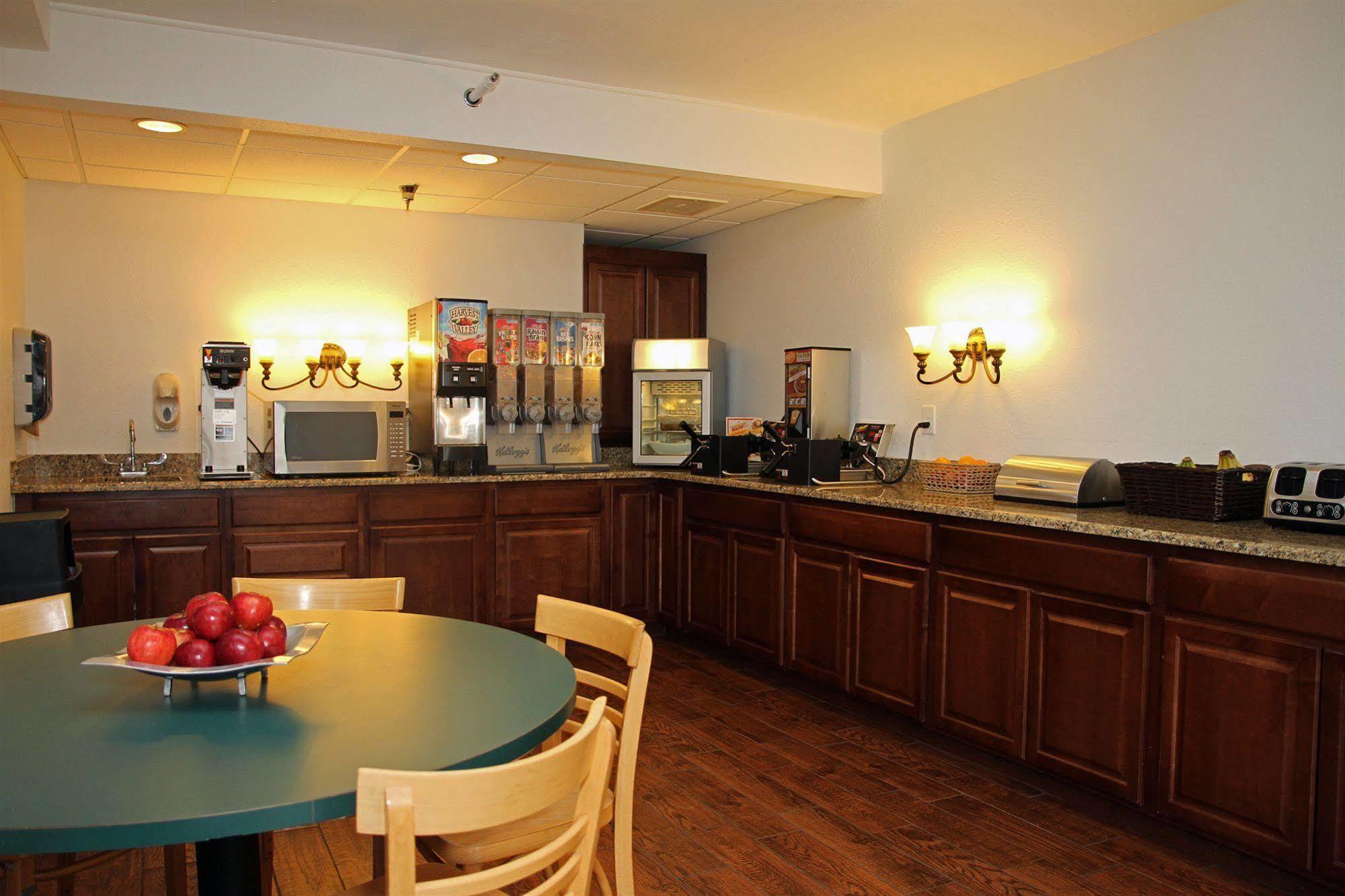 Beachfront Hotel Houghton Lake Dış mekan fotoğraf